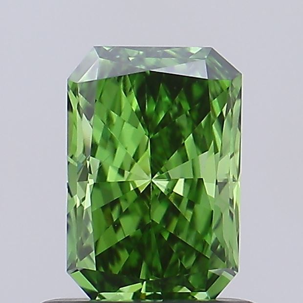 0.70ct Radiant Diamond — IGI Certified · LG774677882