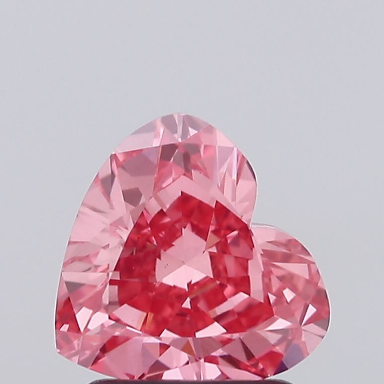 1.58ct Heart Modified Brilliant Diamond — IGI Certified · LG779607795
