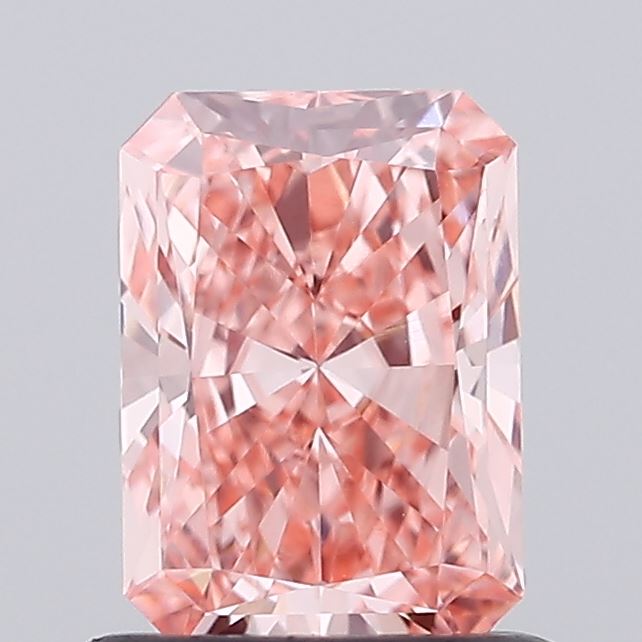 0.75ct Radiant Diamond — IGI Certified