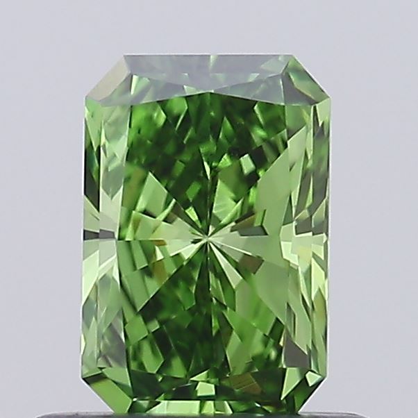 0.64ct Radiant Diamond — IGI Certified · LG774677880