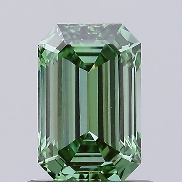 0.71ct Emerald Cut Diamond — IGI Certified · LG733563922