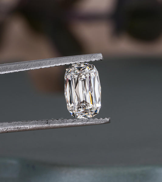 Natural vs Lab-Grown Diamonds: Which Is Right for You? - À Vie Diamonds