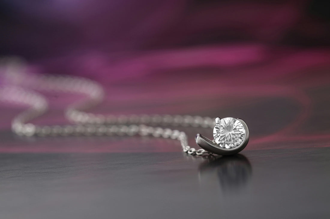 Discover the World of Diamond Jewellery: From Watches to Earrings with À Vie Diamonds - À Vie Diamonds