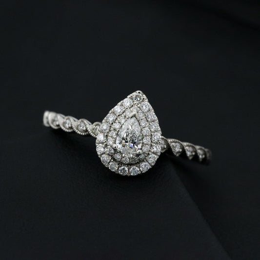 How Much Should You Really Spend on an Engagement Ring in the UK? - À Vie Diamonds