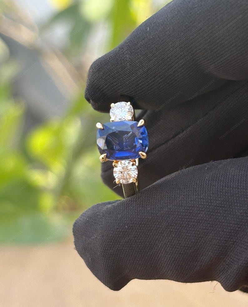 Sapphire clarity considerations for engagement rings