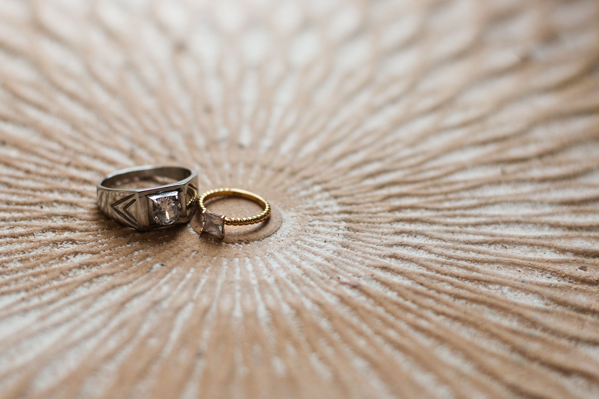 Low-profile engagement ring setting designed for everyday wear