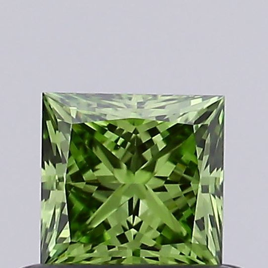 0.45ct Princess Diamond — IGI Certified · LG700525650