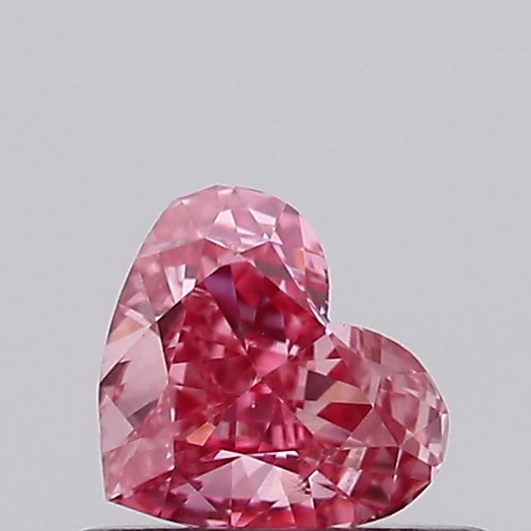 0.39ct Heart Modified Brilliant Diamond — IGI Certified · LG717582883