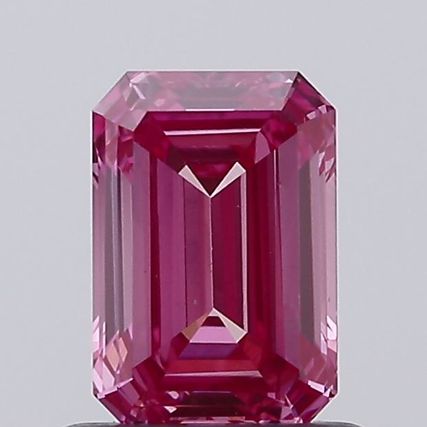0.80ct Emerald Cut Diamond — IGI Certified · LG774677890