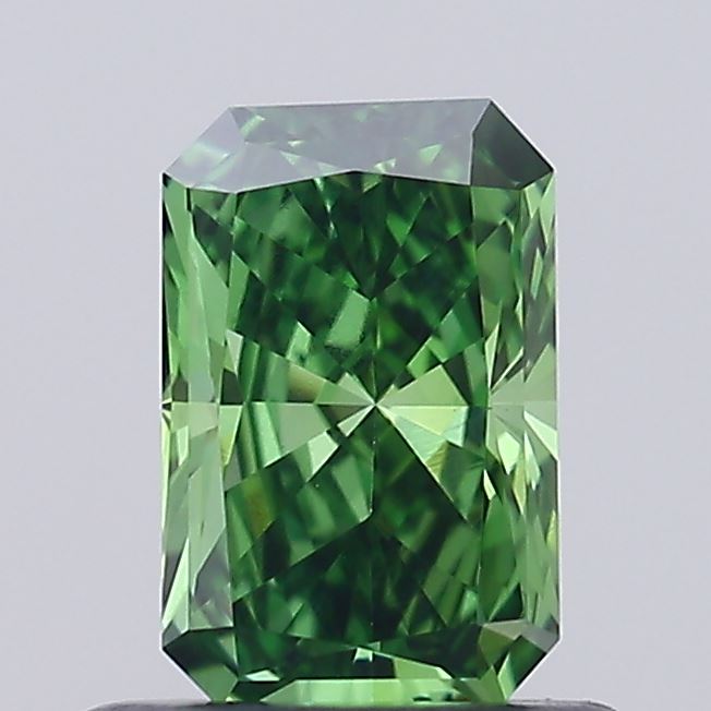 0.72ct Radiant Diamond — IGI Certified · LG774677884
